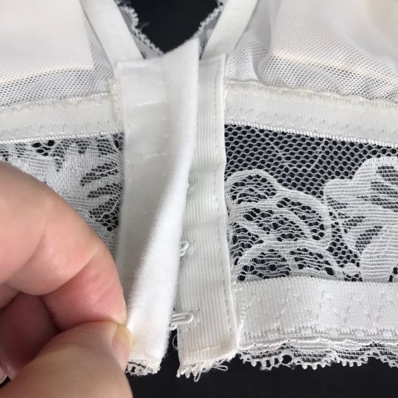 **NWT** Pure Beauty by René Rofé bralette lacy, lightly padded, wireless size XL - Picture 10 of 12